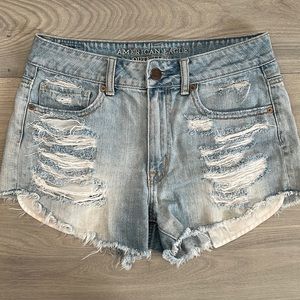 American Eagle High Rise Festival Shorts